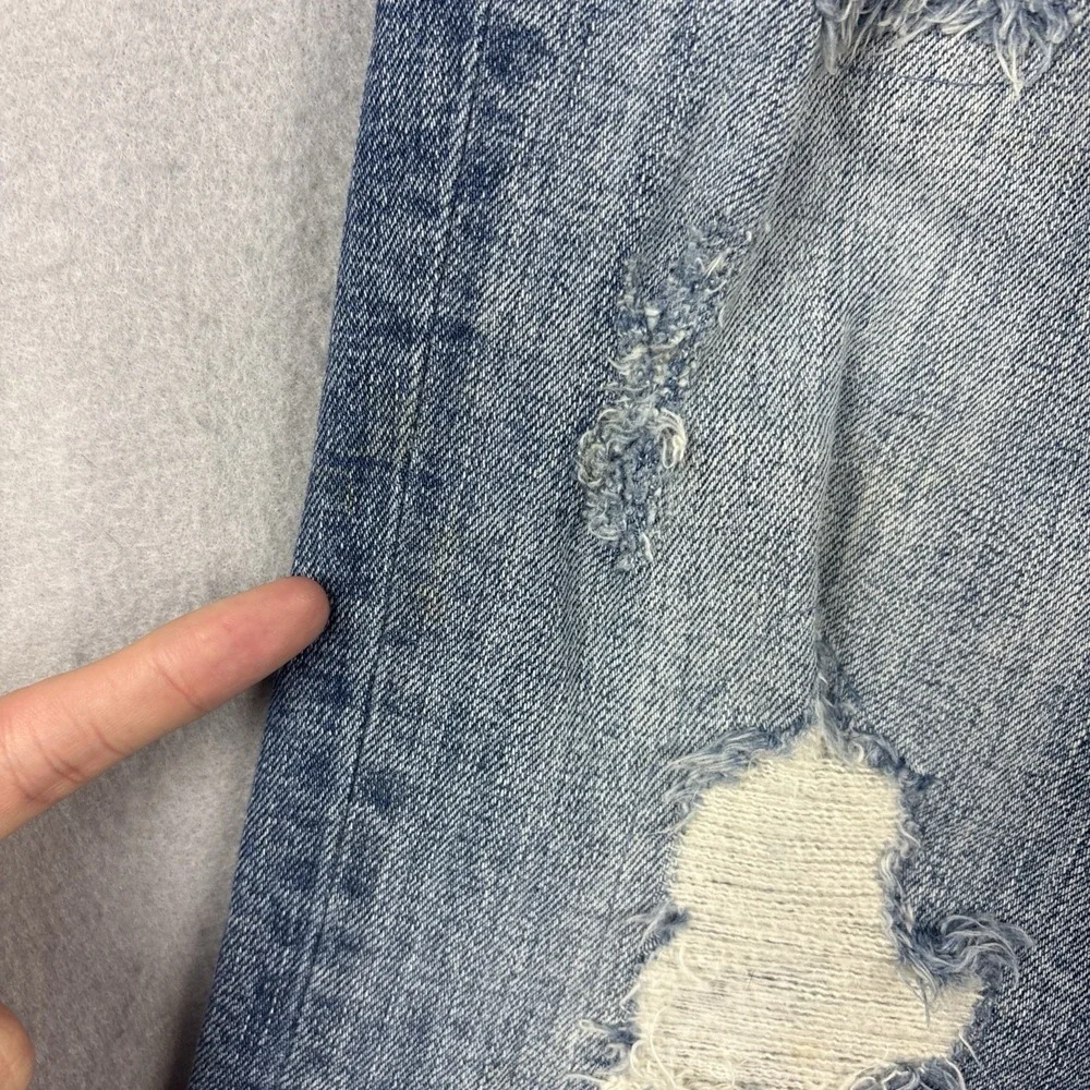 Buckle some stains